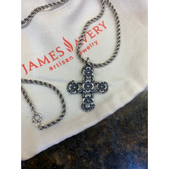 James Avery Retired Dogwood Cross Pendant with Original James Avery Chain - Picture 1 of 3